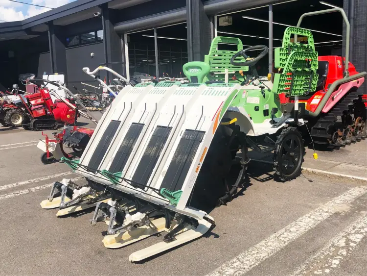 中古田植機（乗用・歩行型）イメージ